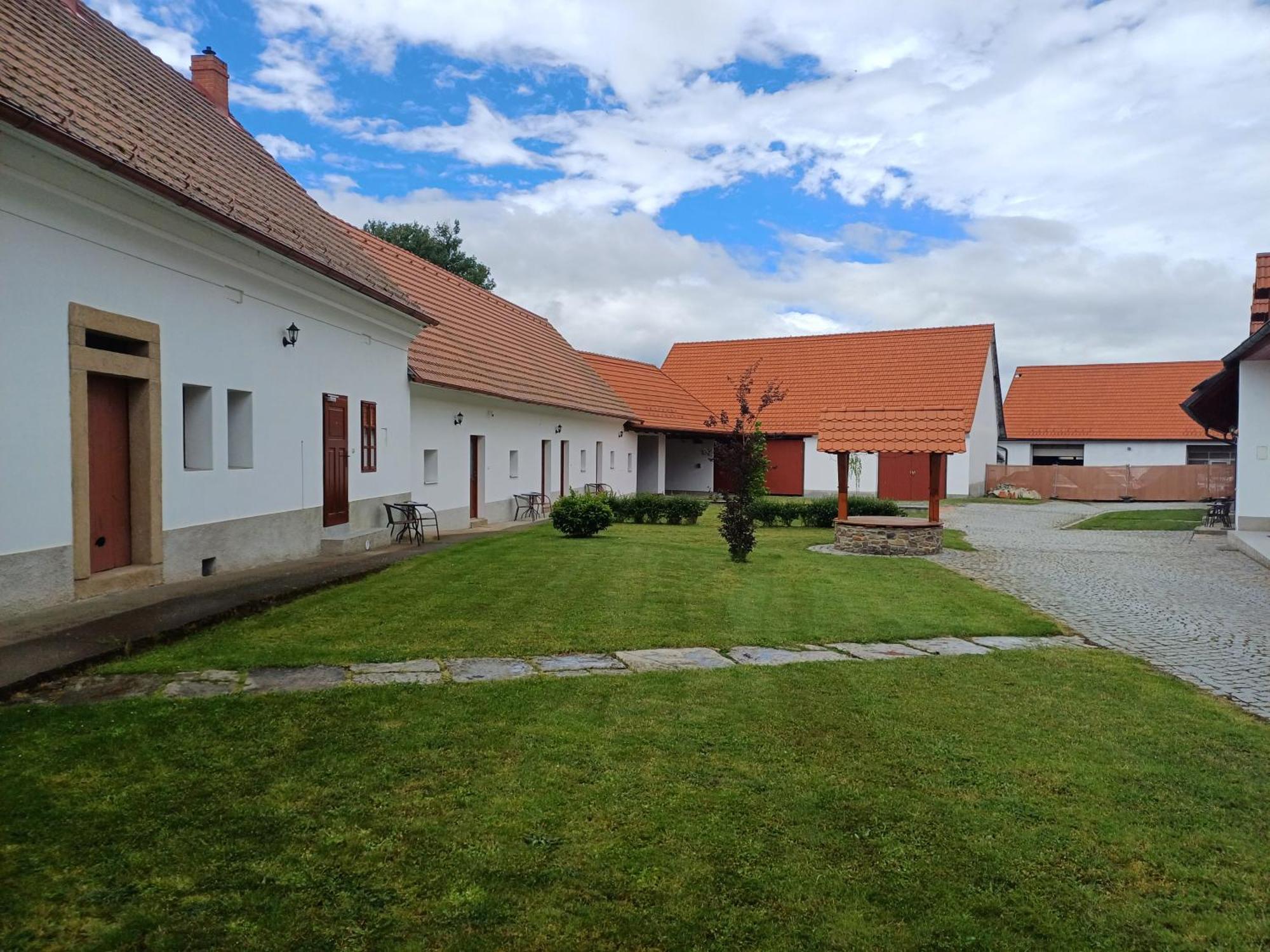 Martinuv Dvur Apartment Plzen Bagian luar foto