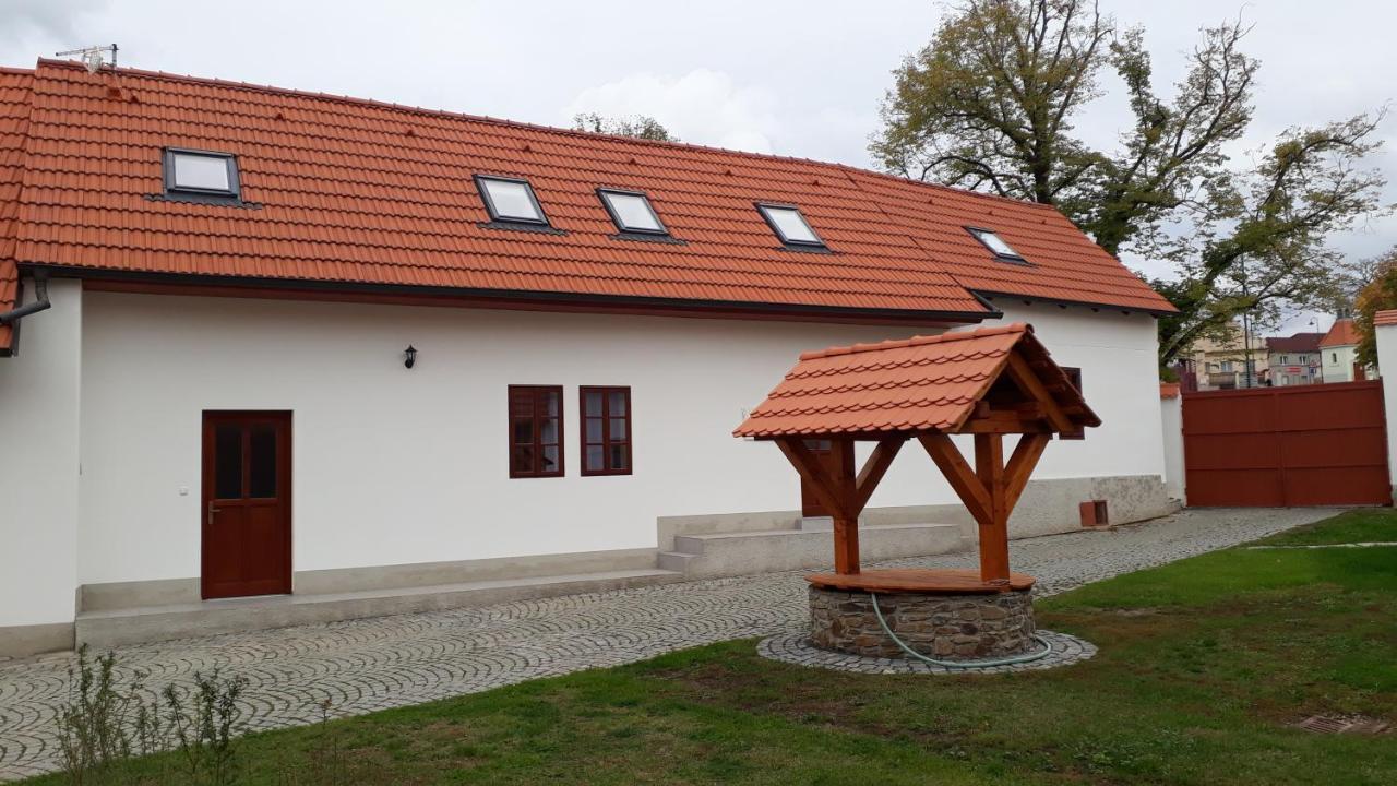 Martinuv Dvur Apartment Plzen Bagian luar foto