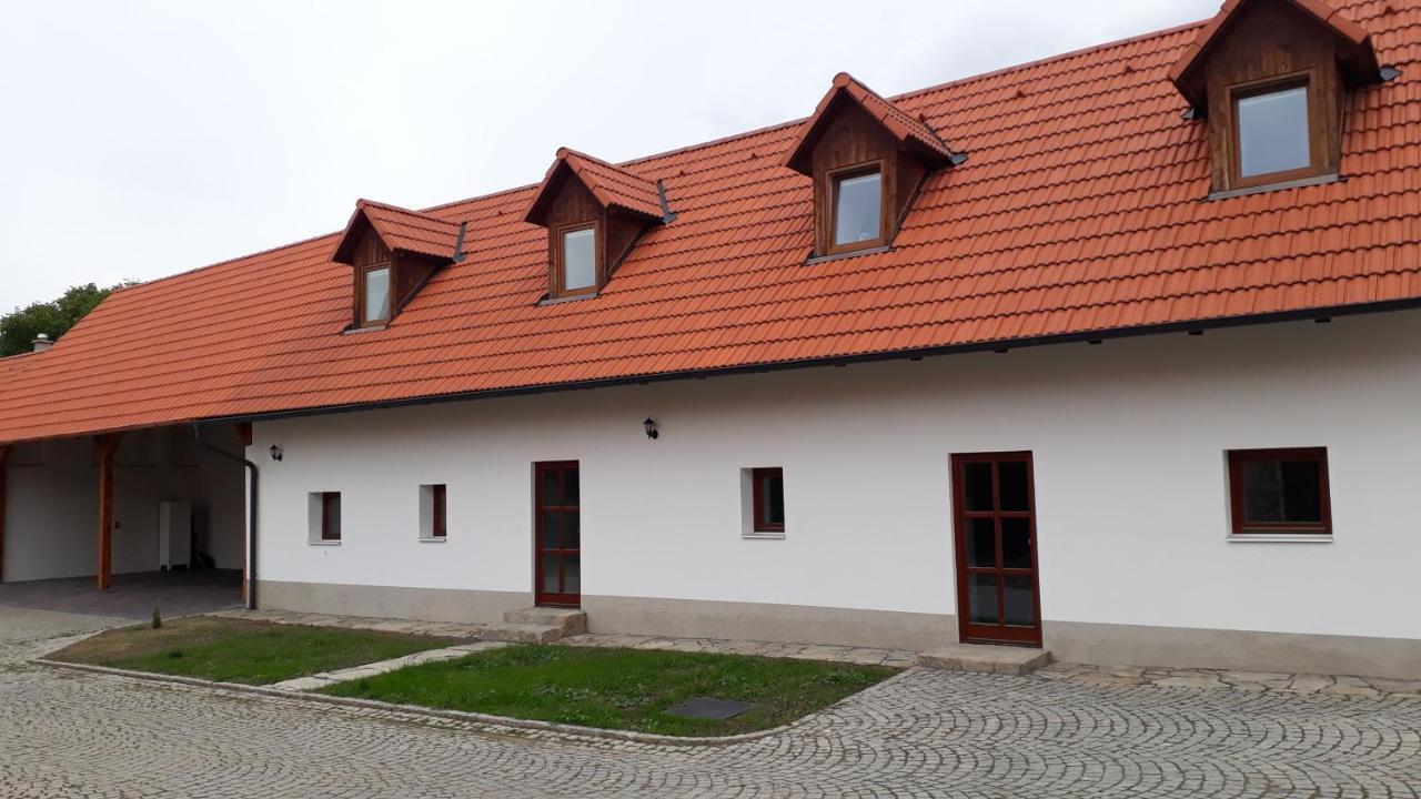 Martinuv Dvur Apartment Plzen Bagian luar foto